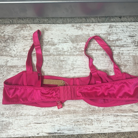 SKIMS Woven Shine Underwire Bra 40DD Pink NWT - Picture 2 of 5